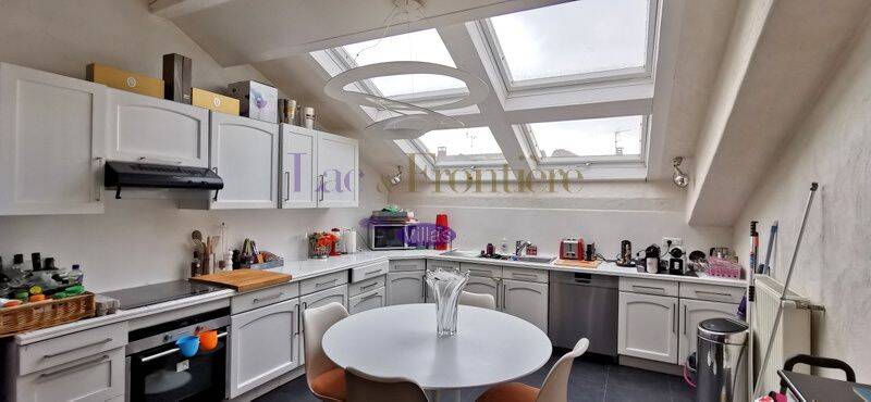 Appartement 5 pièces 240 m² · à Messery · 240 m² · 565 000 €