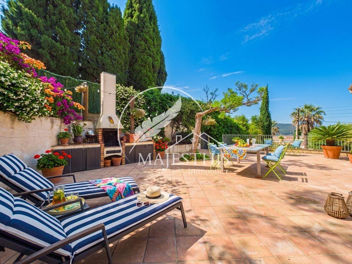 Maison 6 pièces 152 m² · à Hyères · 152 m² · 790 000 €