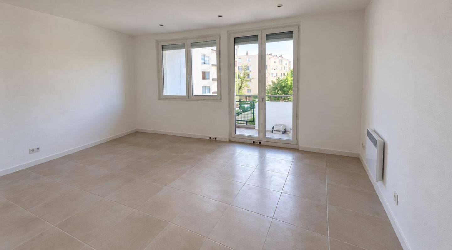 Appartement 4 pièces 68 m² · à Nîmes · 68 m² · 65 000 €