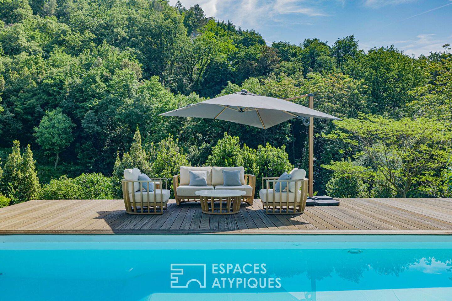 Maison 10 pièces 345 m² · à Vence · 345 m² · 1 580 000 €