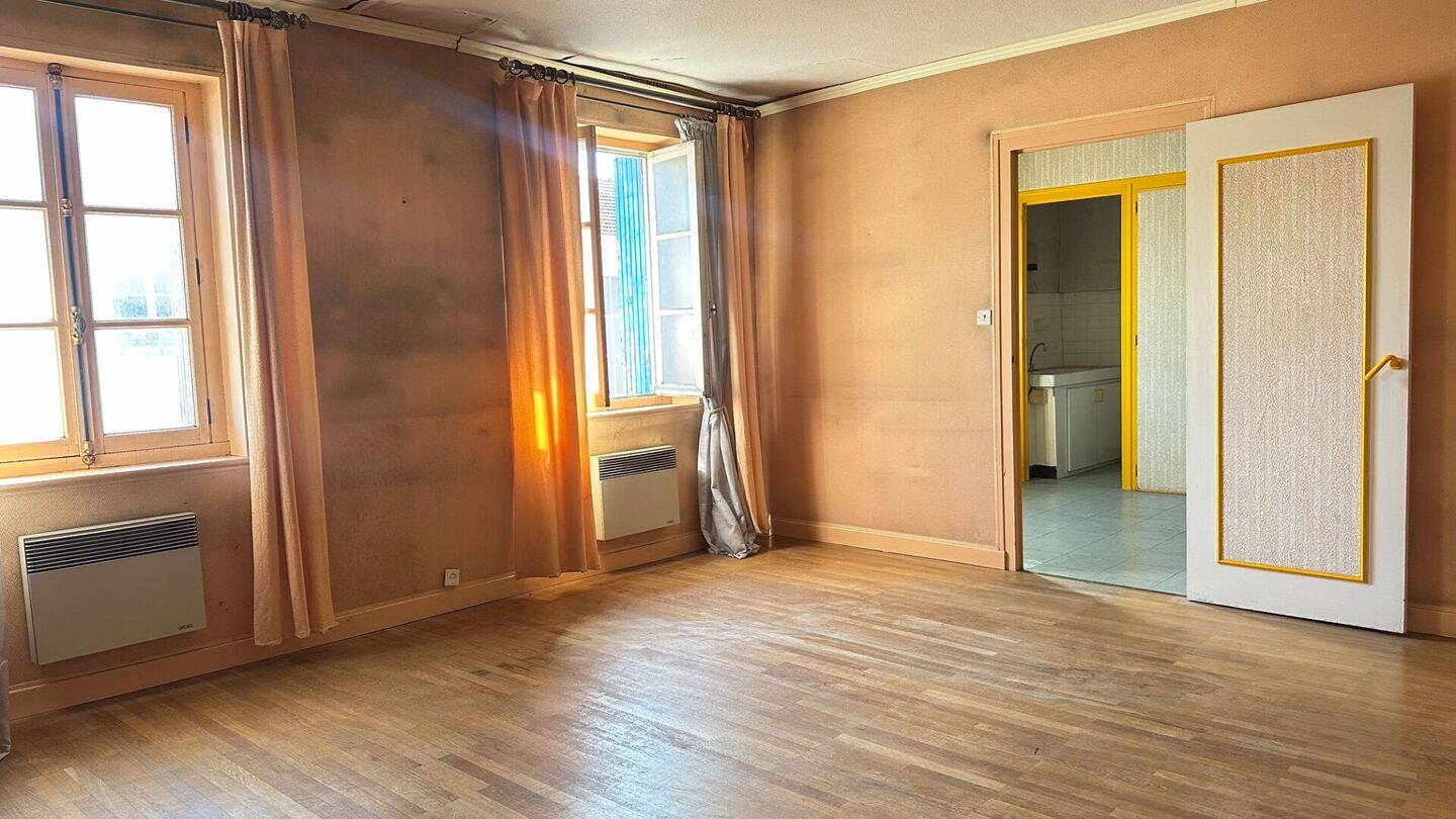 Appartement 3 pièces 81 m² · à Pont-Évêque · 80,8 m² · 127 000 €