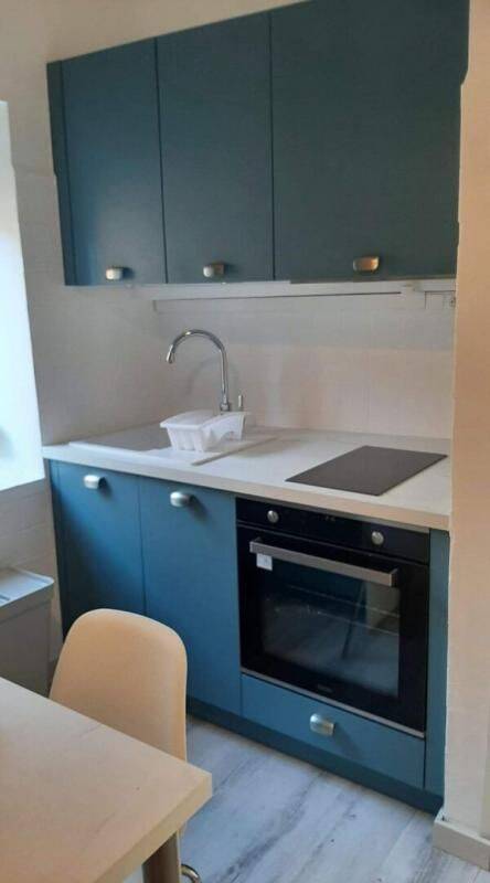 Appartement 1 pièce 16 m² · à Nîmes · 15,9 m² · 430 €