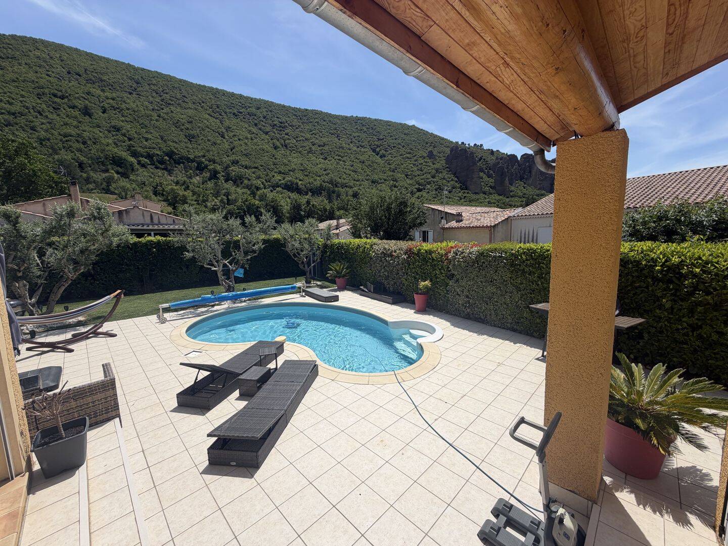 Maison 5 pièces 106 m² · à Les Mées · 106 m² · 350 000 €