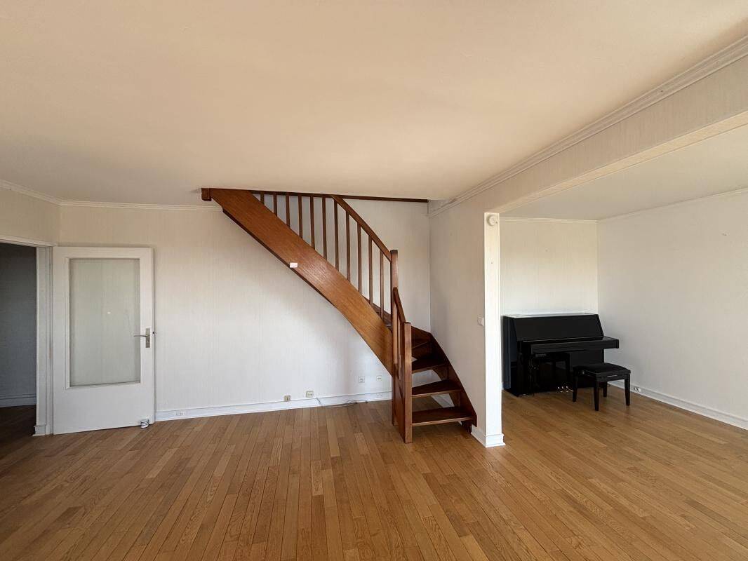 Appartement 5 pièces 103 m² · à Paris 14ème Arrondissement · 103 m² · 3 620 €/mois