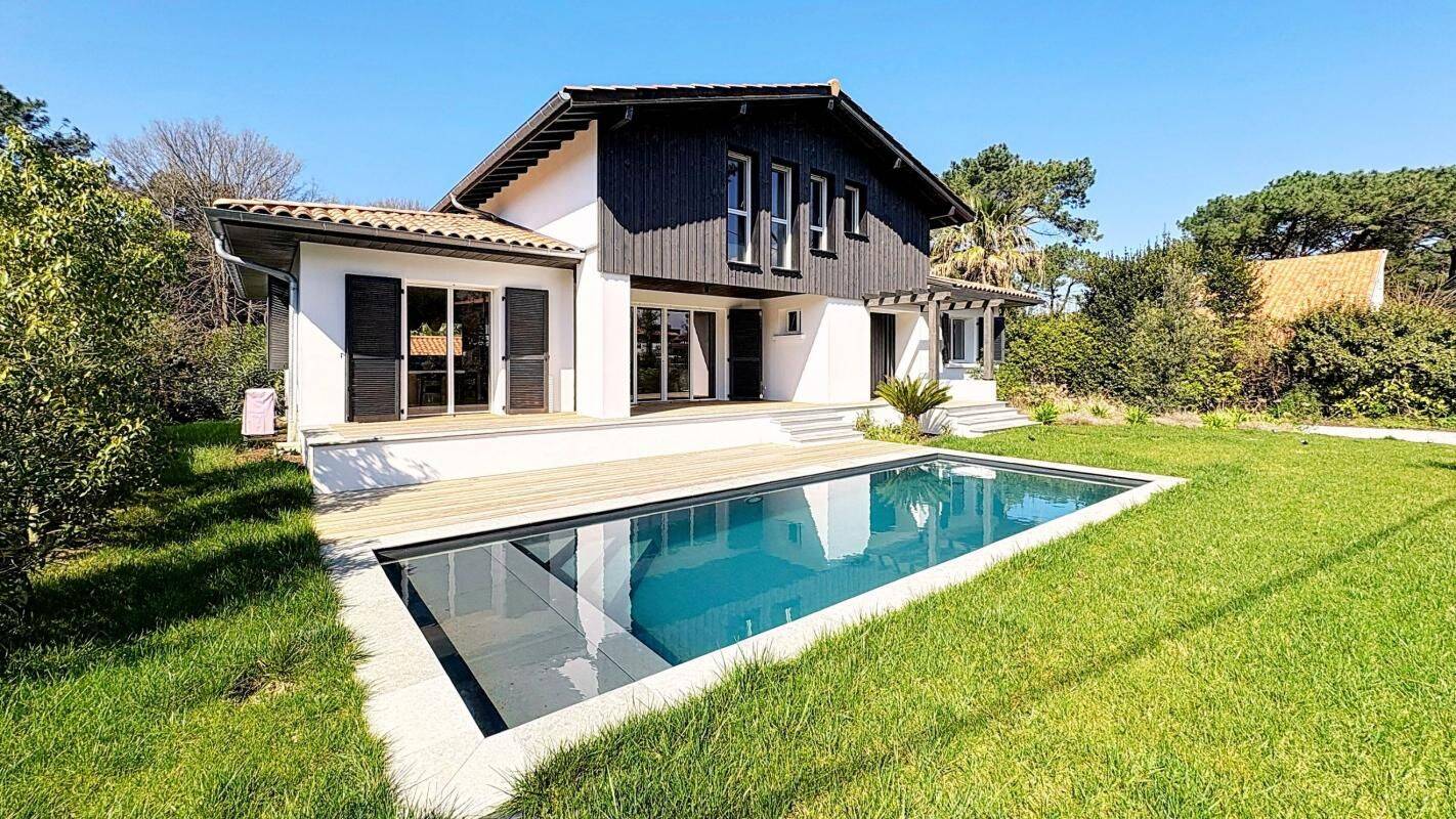 Maison 7 pièces 210 m² · à Anglet · 210 m² · 2 595 000 €