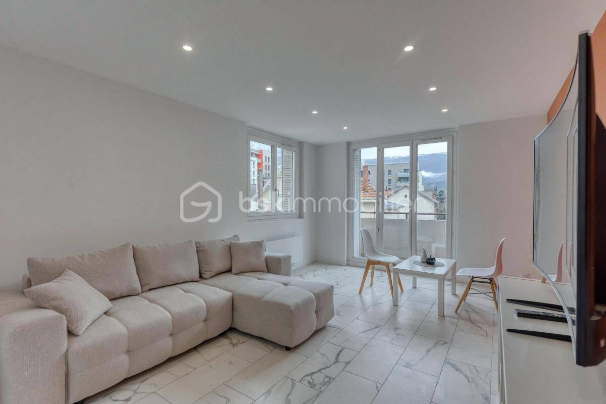 Appartement 3 pièces 55 m² · à Grenoble · 55 m² · 140 000 €