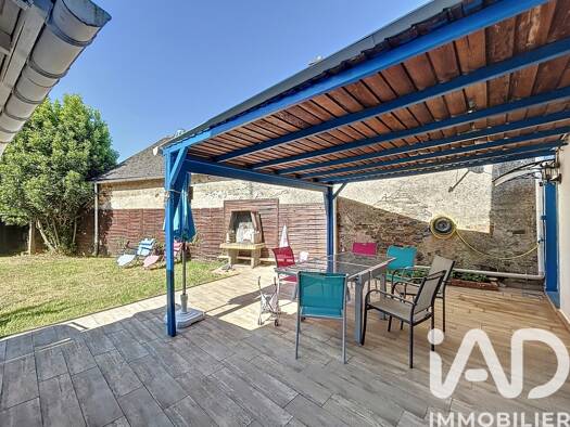 Maison de ville à vendre 344 500 € 4 pièces 4 chambres 160 m² 212 m² de terrain Saint-Nicolas-de-Redon 44460