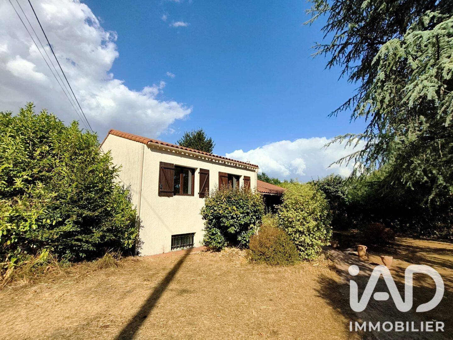 Maison 5 pièces 90 m² · à Landeronde · 89,9 m² · 990 €