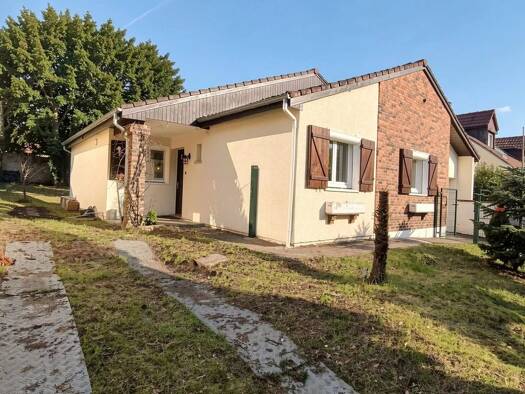 Maison de plain-pied à louer 1 729 € 4 pièces 3 chambres 103,7 m² Sud Epone Épône 78680