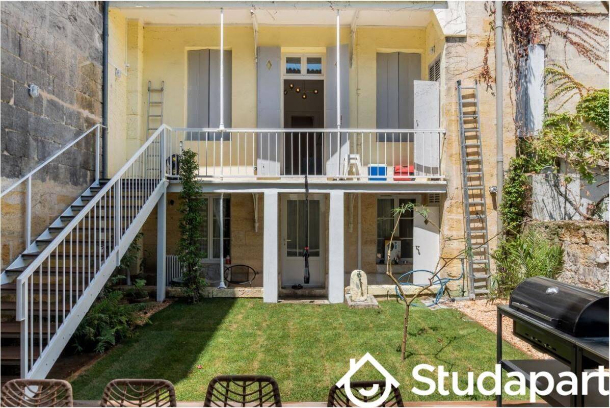 1 pièce 10 m² · à Bordeaux · 10 m² · 611 €