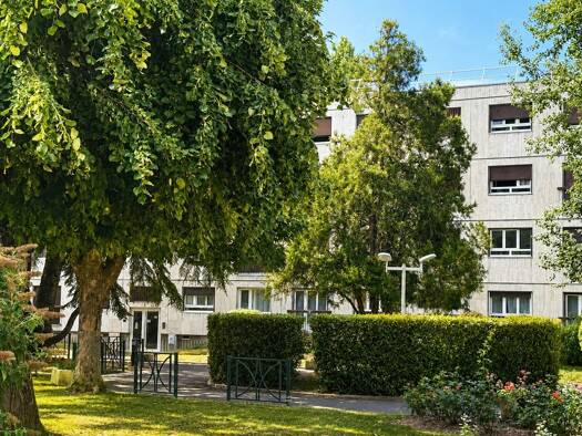 Appartement à vendre 168 000 € 4 pièces 2 chambres 72 m² Étage 3/3 Rue de Gravigny Chilly-Mazarin 91380