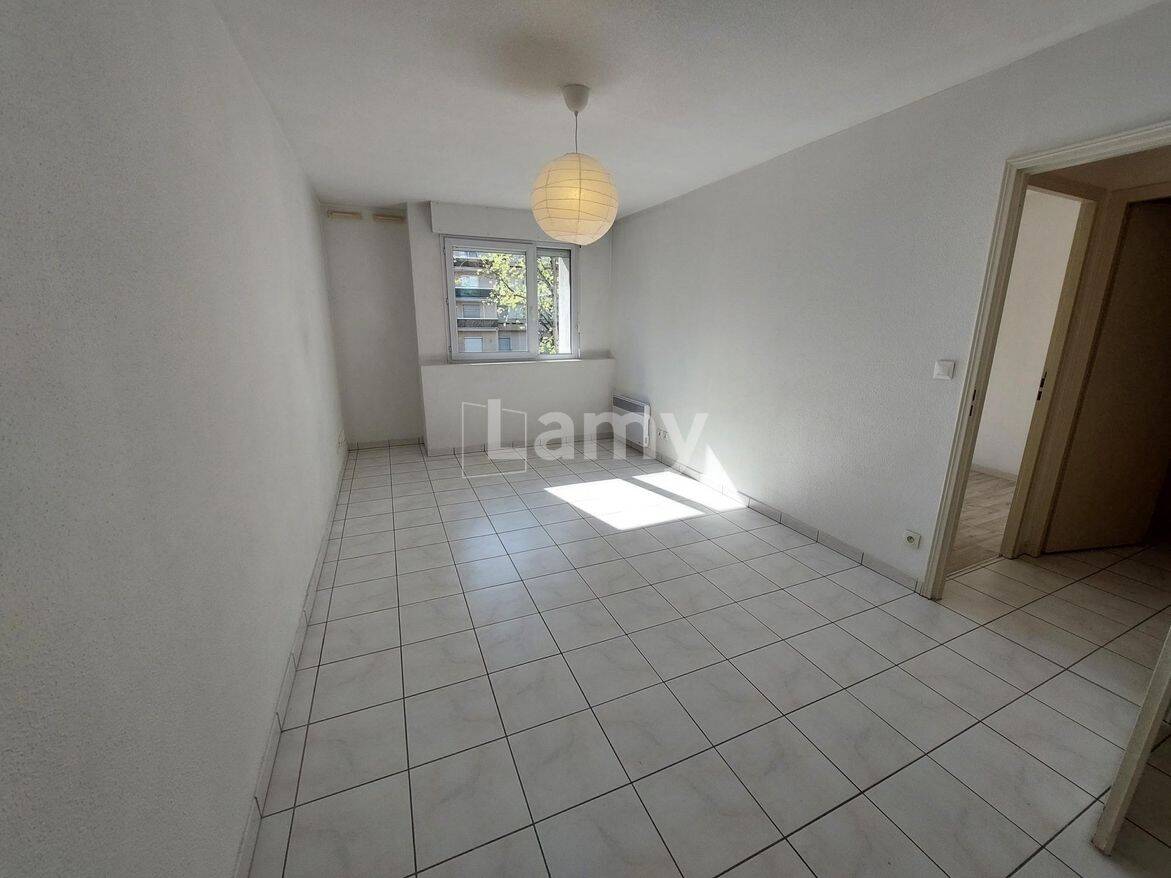 Appartement 2 pièces 41 m² · à Grenoble · 40,6 m² · 583 €