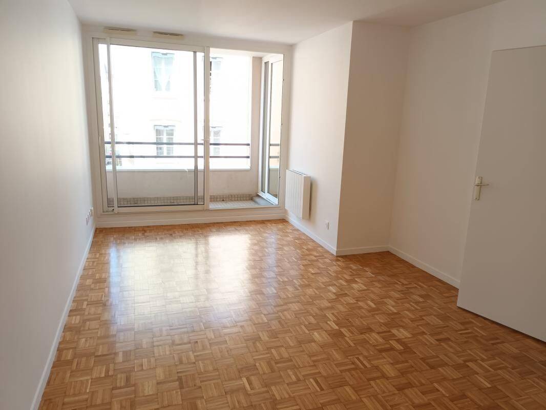Appartement 3 pièces 68 m² · à Lyon 7ème Arrondissement · 68 m² · 980 €