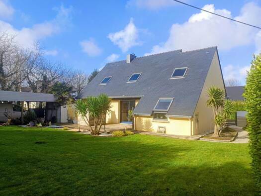 Maison à vendre 337 000 € 5 pièces 4 chambres 140 m² 976 m² de terrain Kerlaz 29100