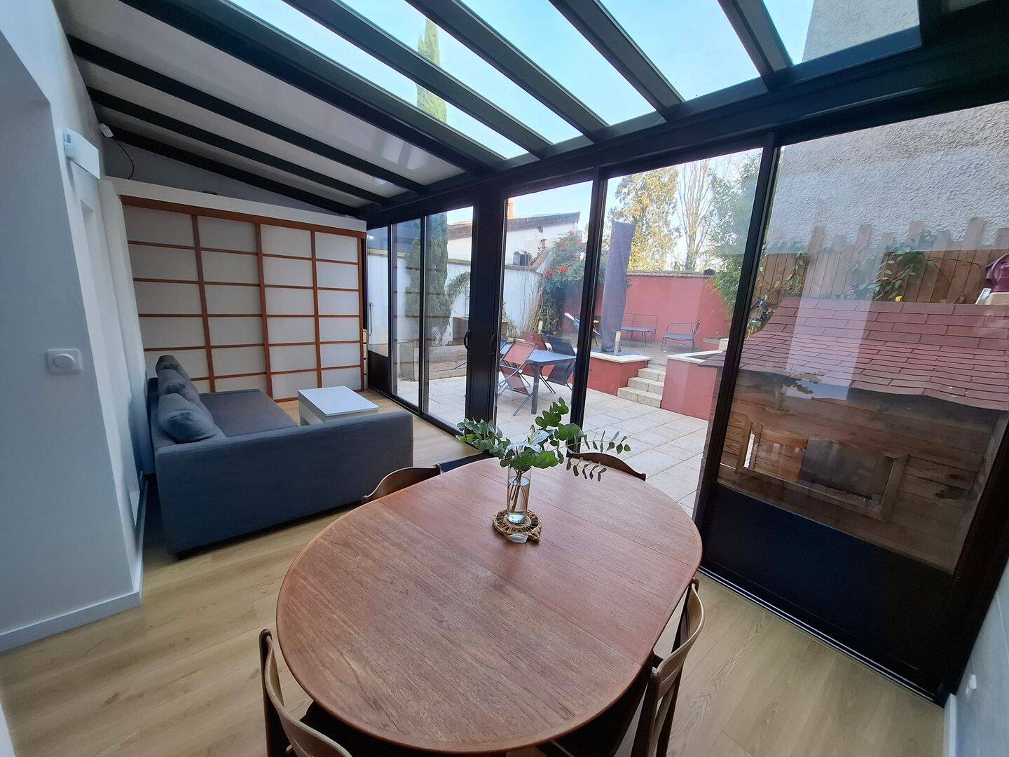 Maison 6 pièces 139 m² · à Saint-Genis-les-Ollières · 139 m² · 1 800 €