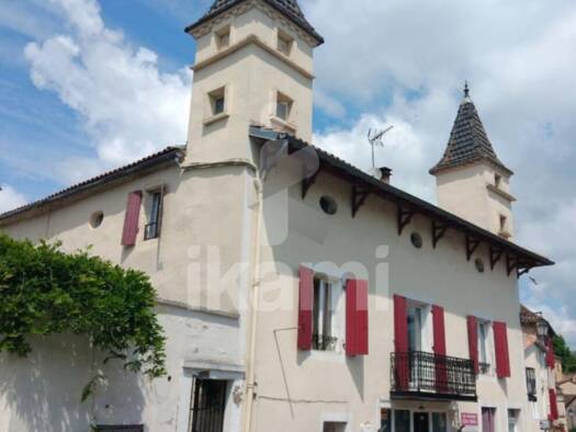 Maison à vendre 360 000 € 13 pièces 7 chambres 389 m² 292 m² de terrain Pradines 46090