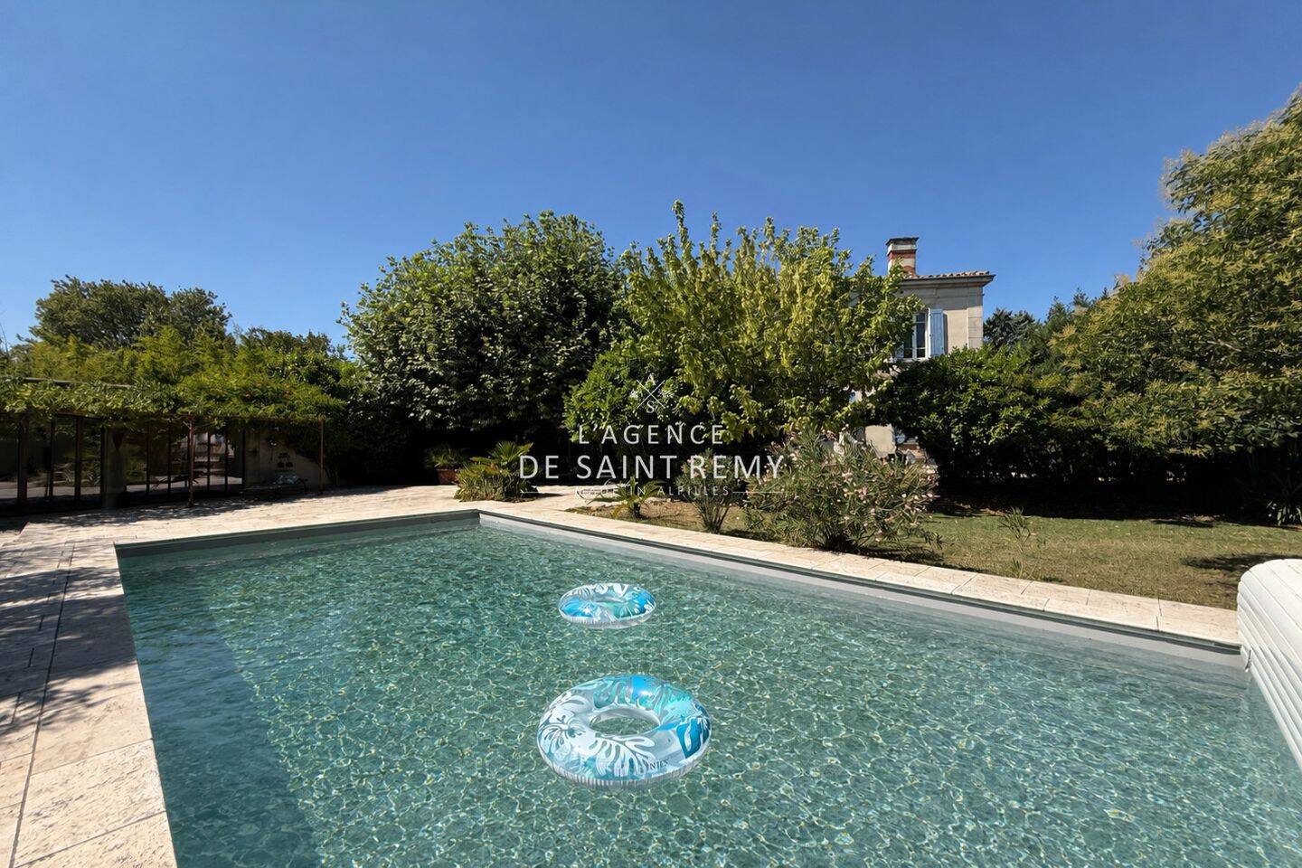 Maison 5 pièces 170 m² · à Cabannes · 170 m² · 693 000 €