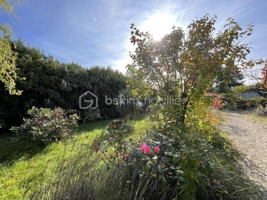 Maison de plain-pied à vendre 395 000 € 3 pièces 2 chambres 49 m² 3 229 m² de terrain Sud Bois-le-Roi 77590