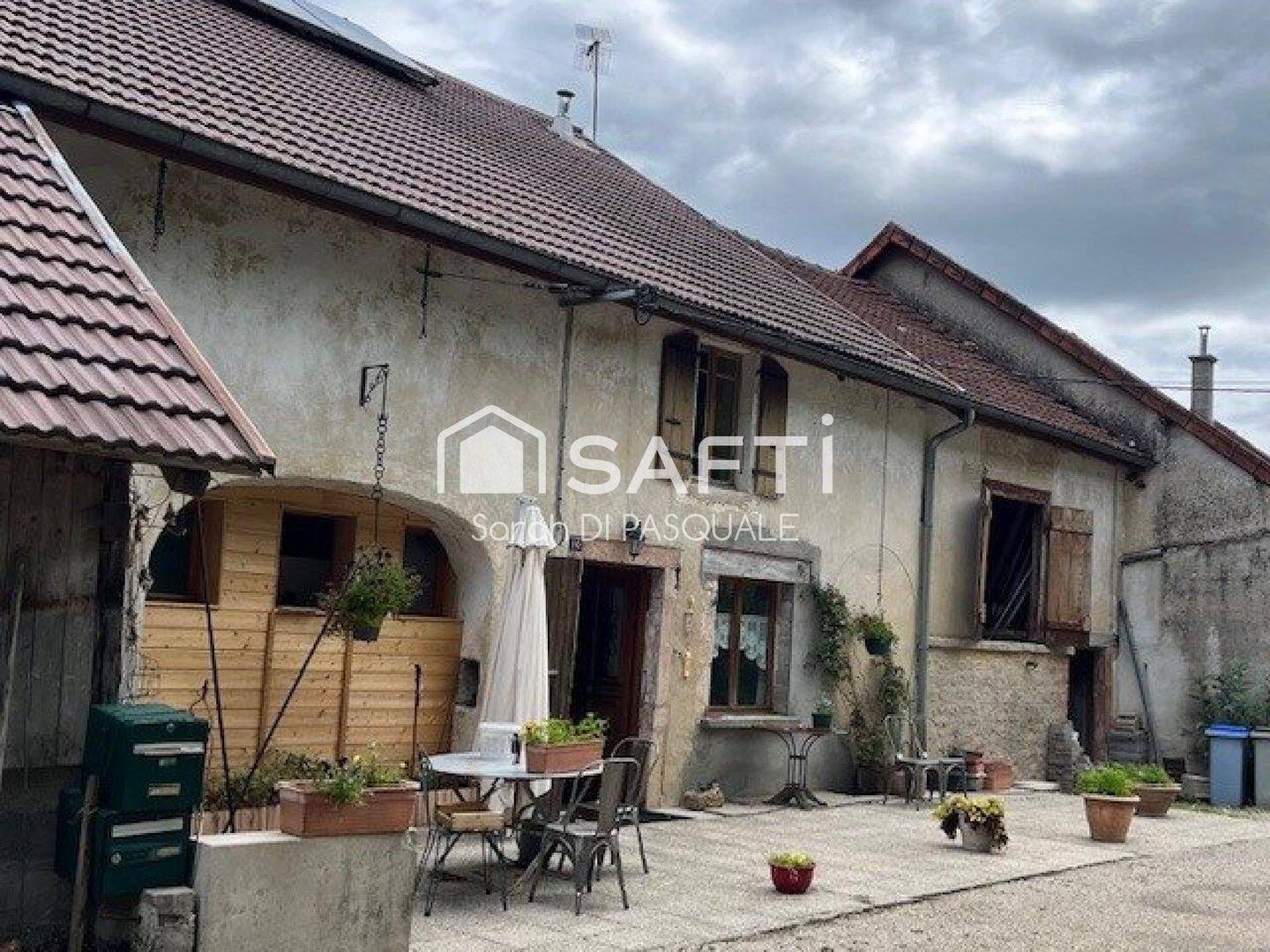 Maison 6 pièces 130 m² · à Châtillon · 130 m² · 150 000 €