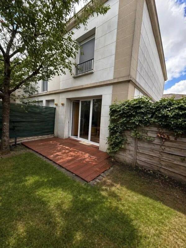 Appartement 3 pièces 60 m² · à Lesparre-Médoc · 59,9 m² · 593 €