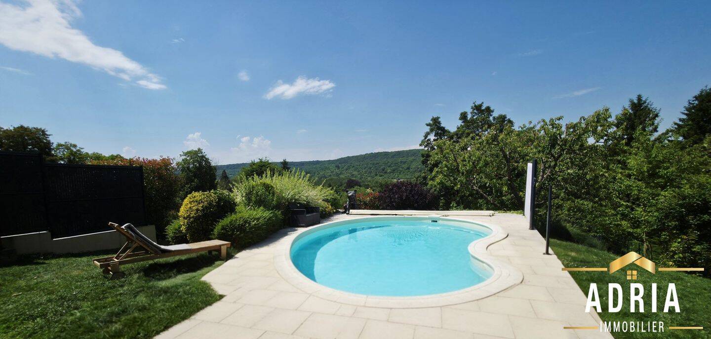 Maison 7 pièces 229 m² · à Jouy-aux-Arches · 229 m² · 576 000 €