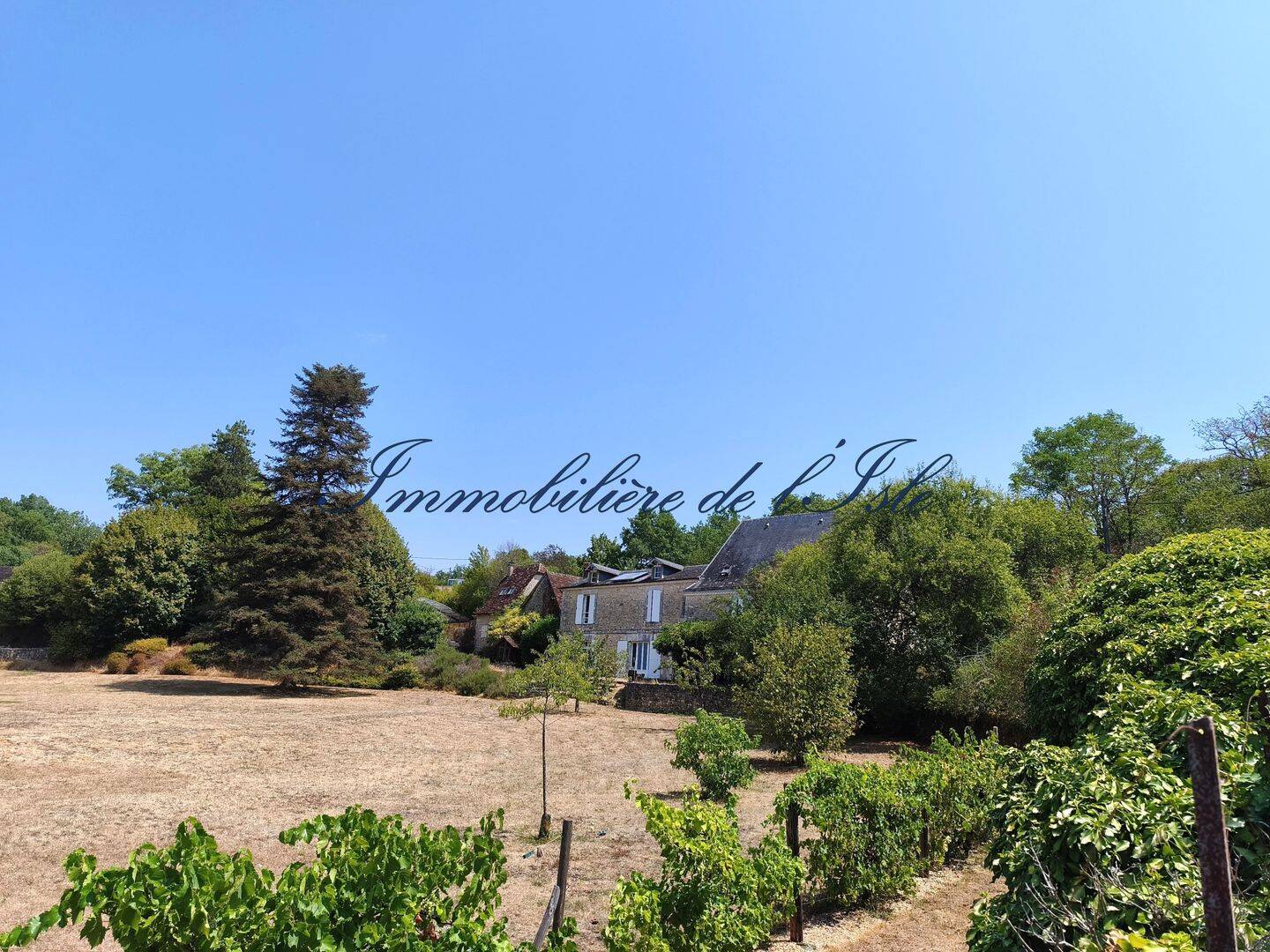 Maison 8 pièces 250 m² · à Cubjac-Auvézère-Val d'Ans · 250 m² · 498 000 €
