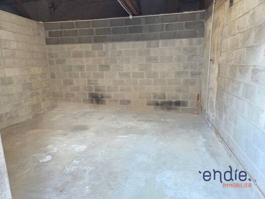 Parking à vendre 17 000 € 50 m² Cérilly 03350