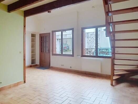 Appartement à louer 650 € 2 pièces 1 chambre 40 m² RDC Centre Ville Étampes 91150