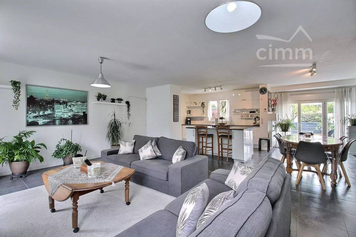 Maison 7 pièces 155 m² · à Joué-lès-Tours · 155 m² · 356 600 €