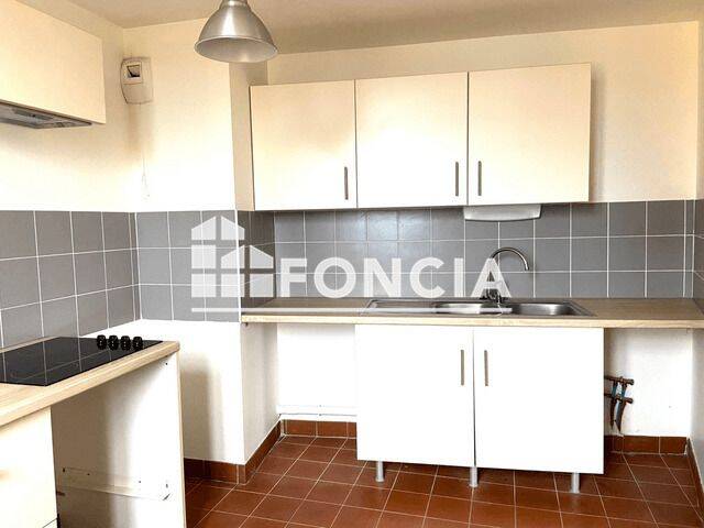 Appartement 4 pièces 106 m² · à Grasse · 106 m² · 833 €/mois