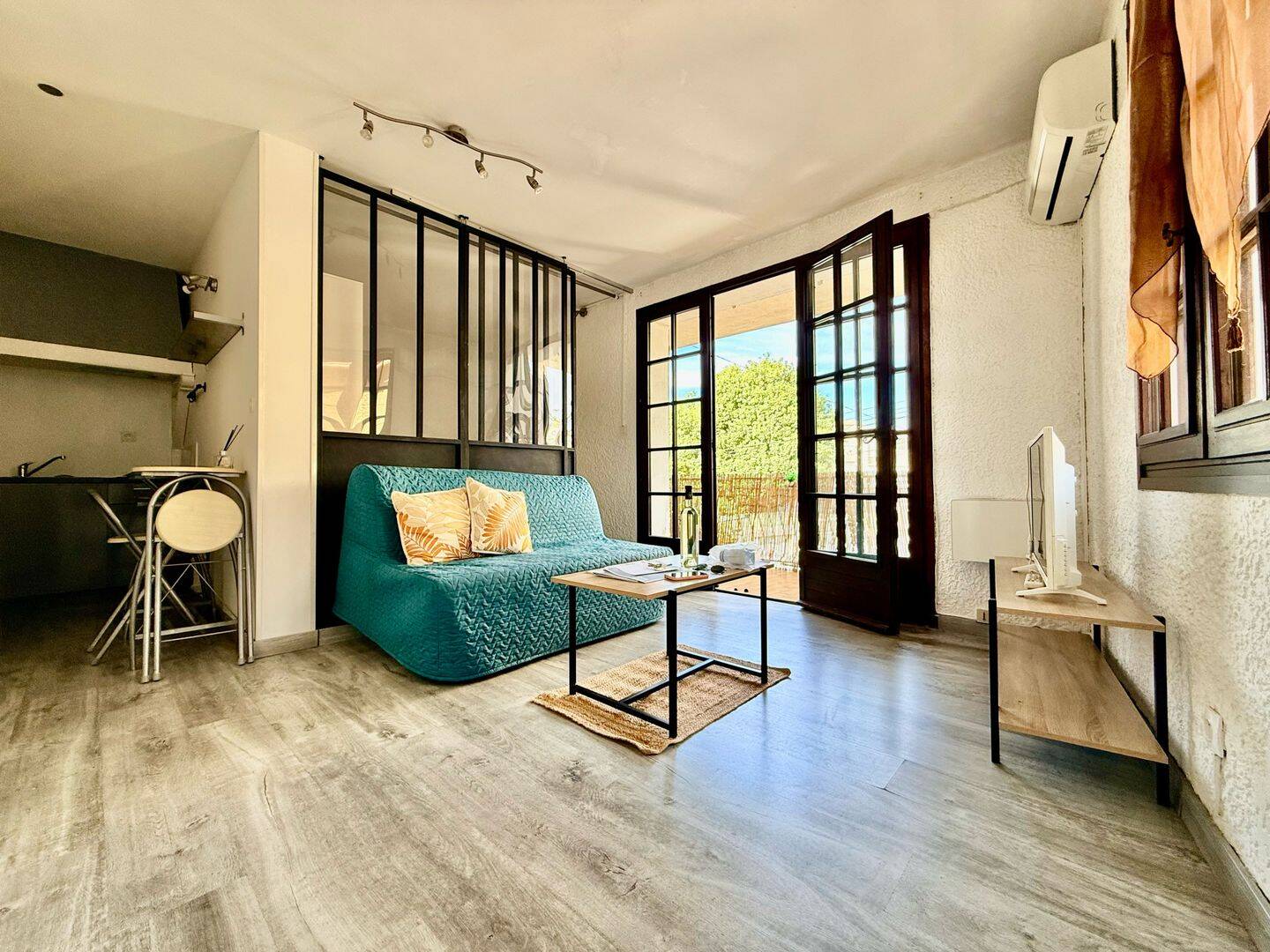 Appartement 2 pièces 28 m² · à Six-Fours-les-Plages · 27,7 m² · 750 €/mois