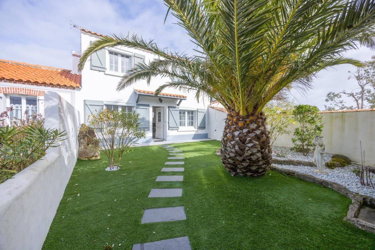 Maison 5 pièces 110 m² · à L'Épine · 110 m² · 468 000 €