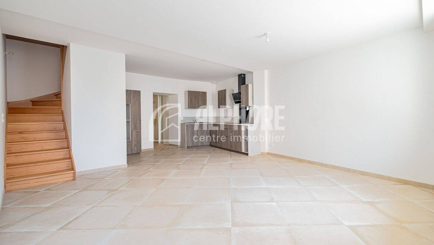 Maison 4 pièces 107 m² · à Saint-Père-en-Retz · 106,7 m² · 329 000 €