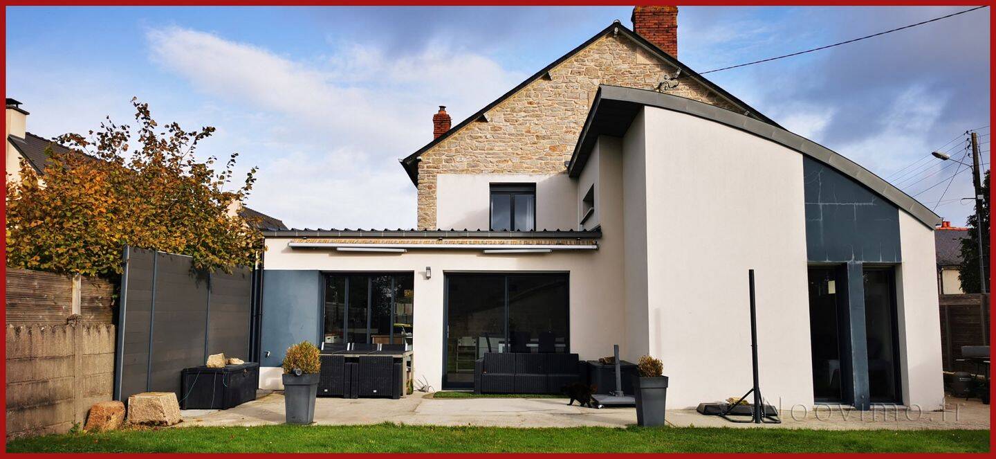 Maison 6 pièces 147 m² · à Saint-Aubin-du-Cormier · 147,1 m² · 1 100 €/mois