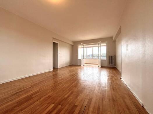 Appartement à louer 980 € 4 pièces 3 chambres 90,1 m² 6ème étage Centre Ville Périgueux 24000