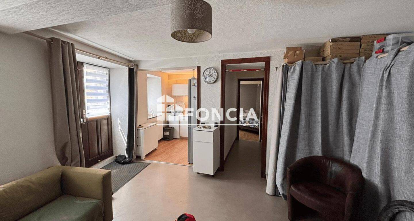 Appartement 2 pièces 45 m² · à Rontalon · 44,5 m² · 450 €