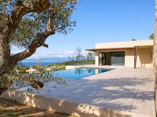 Villa à vendre - Première occupation 2 600 000 € 6 pièces 5 chambres 267,7 m² Pietrosella 20166