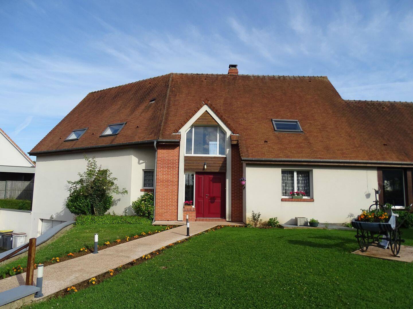 Maison 10 pièces 310 m² · à Houppeville · 310 m² · 739 000 €
