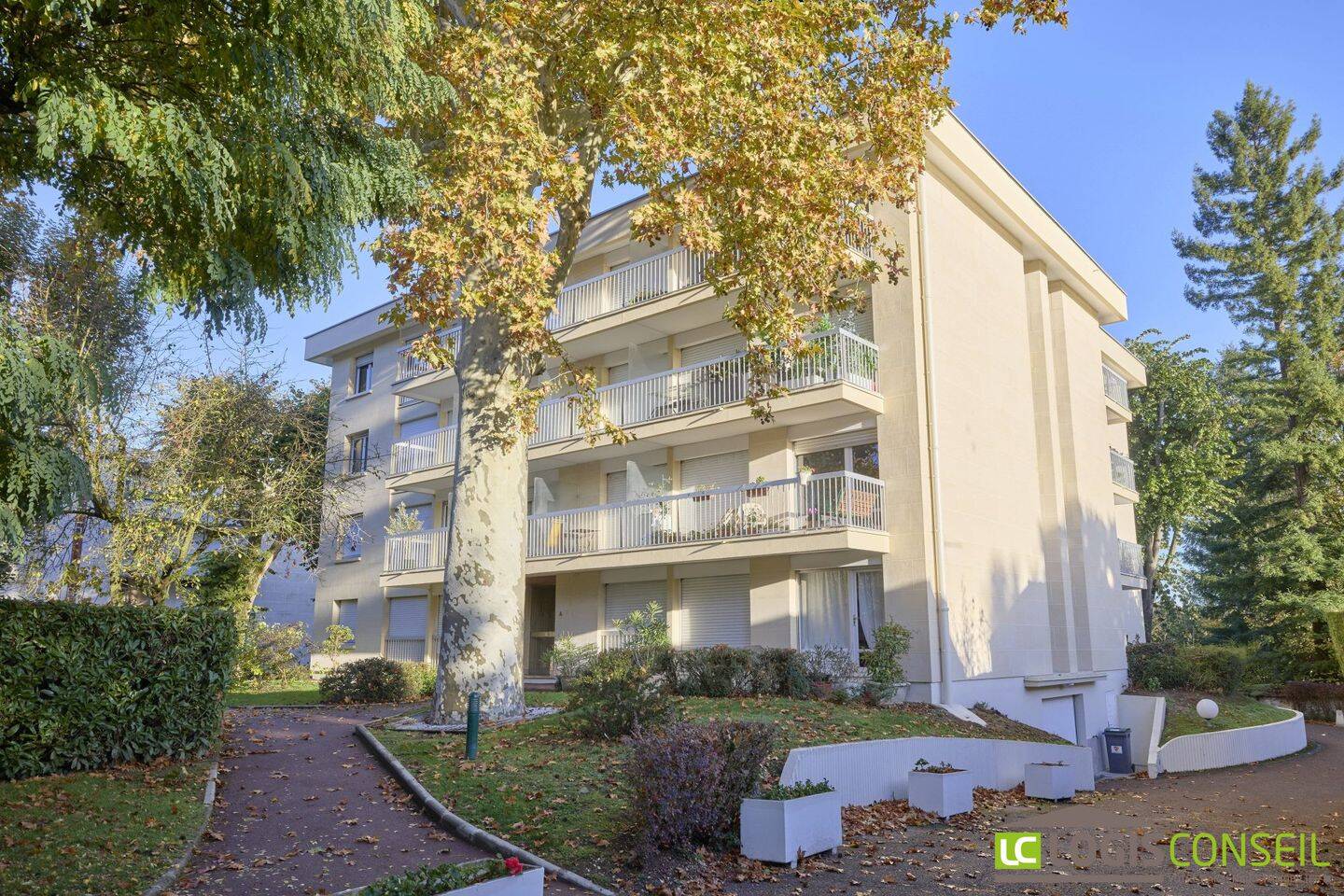 Appartement 4 pièces 80 m² · à Châtenay-Malabry · 80,4 m² · 399 000 €