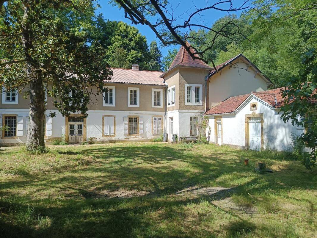 Maison 26 pièces 1000 m² · à Aurensan · 1 000 m² · 295 000 €