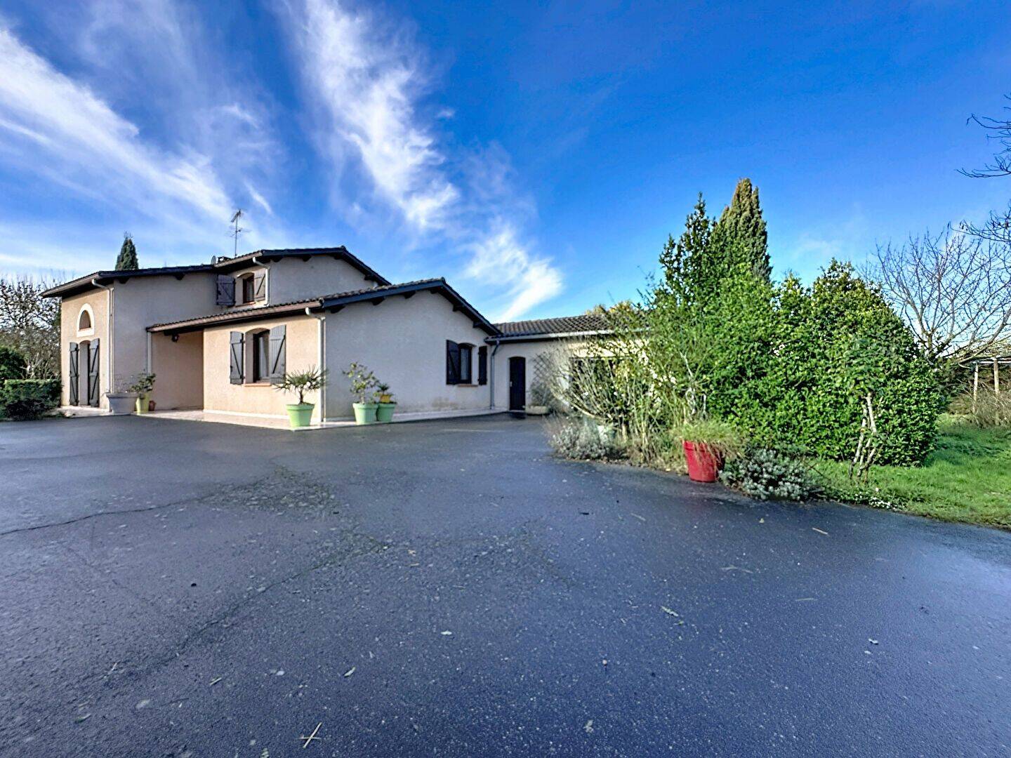 Maison 6 pièces 140 m² · à Montbartier · 140 m² · 333 000 €