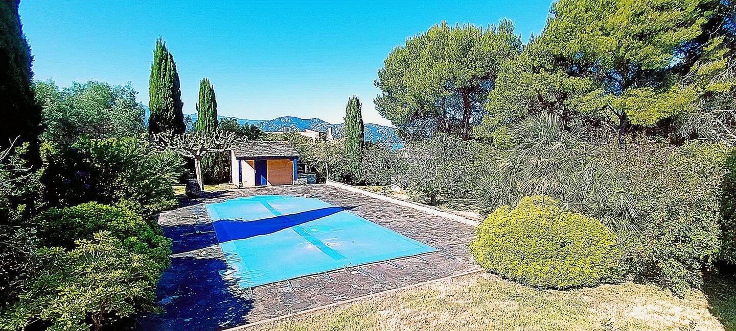 Maison 5 pièces 125 m² · à Saint-Florent · 125 m² · 880 000 €