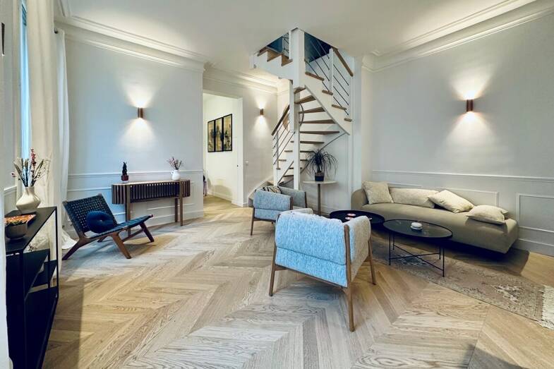 Duplex à louer 3 700 € 4 pièces 3 chambres 76 m² 4ème étage Legendre-Lévis Paris 17ème 75017