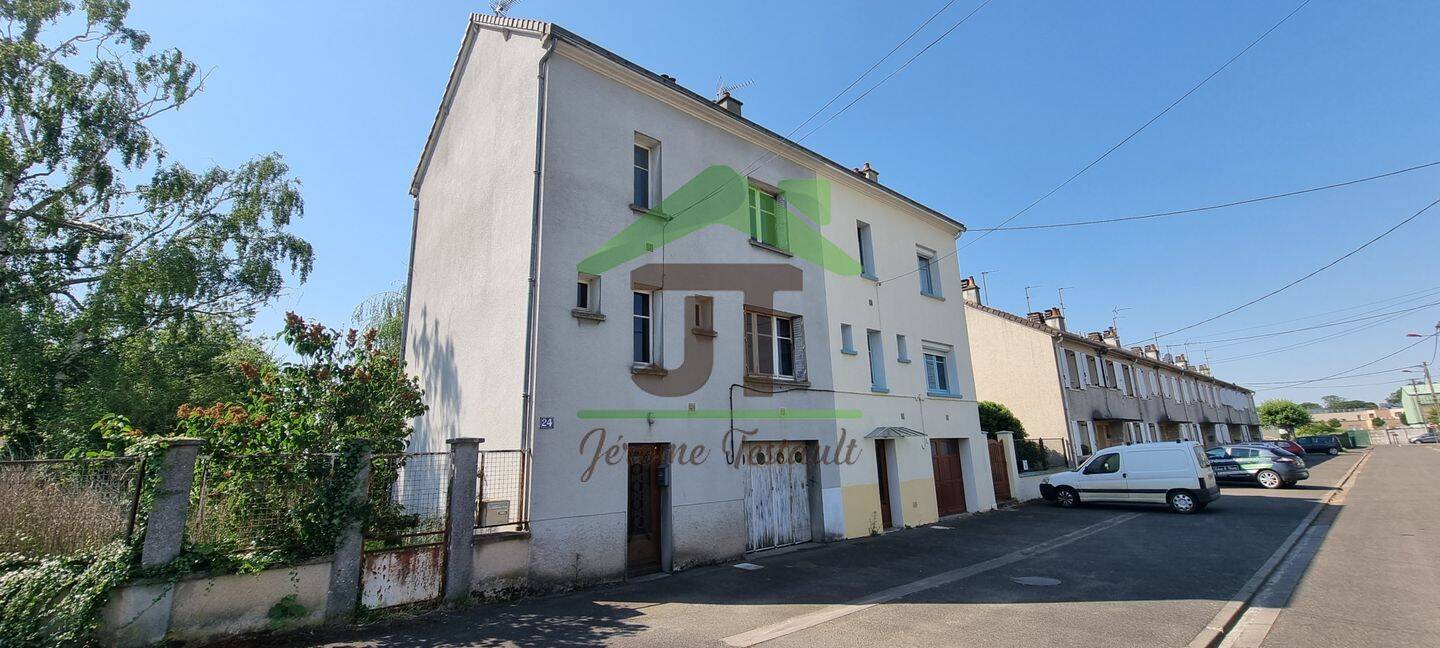 Maison 3 pièces 75 m² · à Bonneval · 75 m² · 61 000 €
