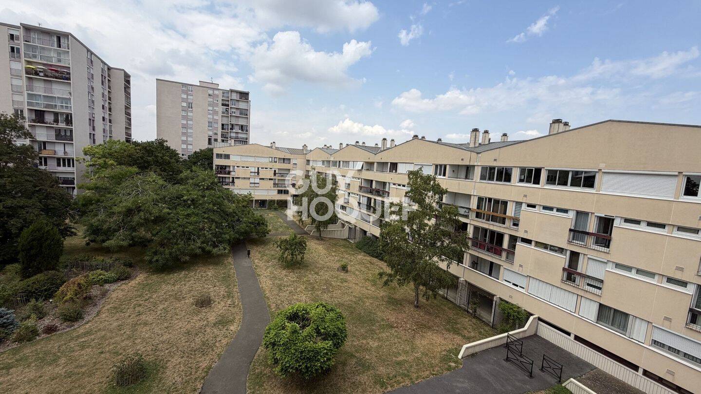 Appartement 4 pièces 86 m² · à Compiègne · 85,8 m² · 111 000 €