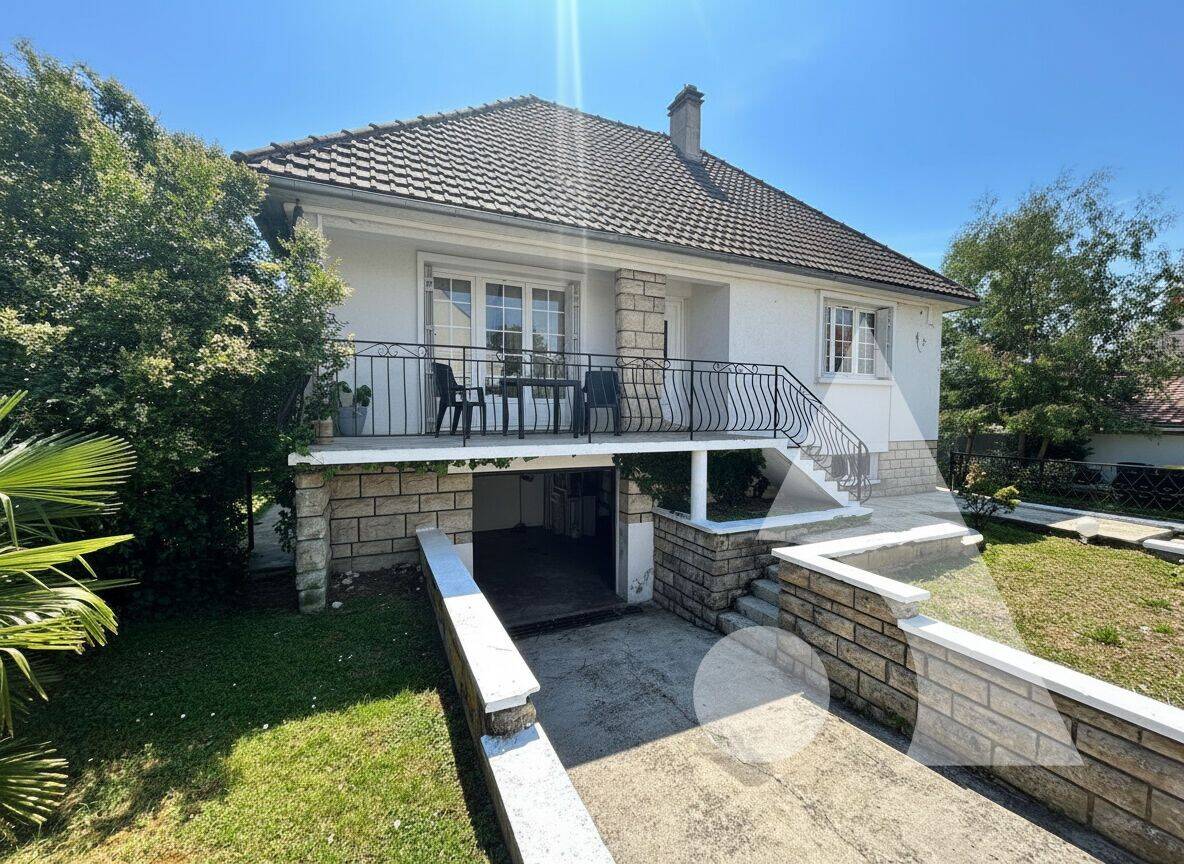 Maison 6 pièces 121 m² · à Estrées-Saint-Denis · 121 m² · 268 000 €