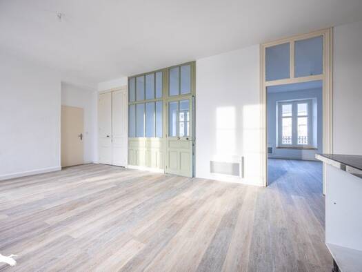 Duplex à vendre 272 896 € 6 pièces 4 chambres 140 m² RDC/2 Grissais-Gros Noyer Fontenay-le-Comte 85200