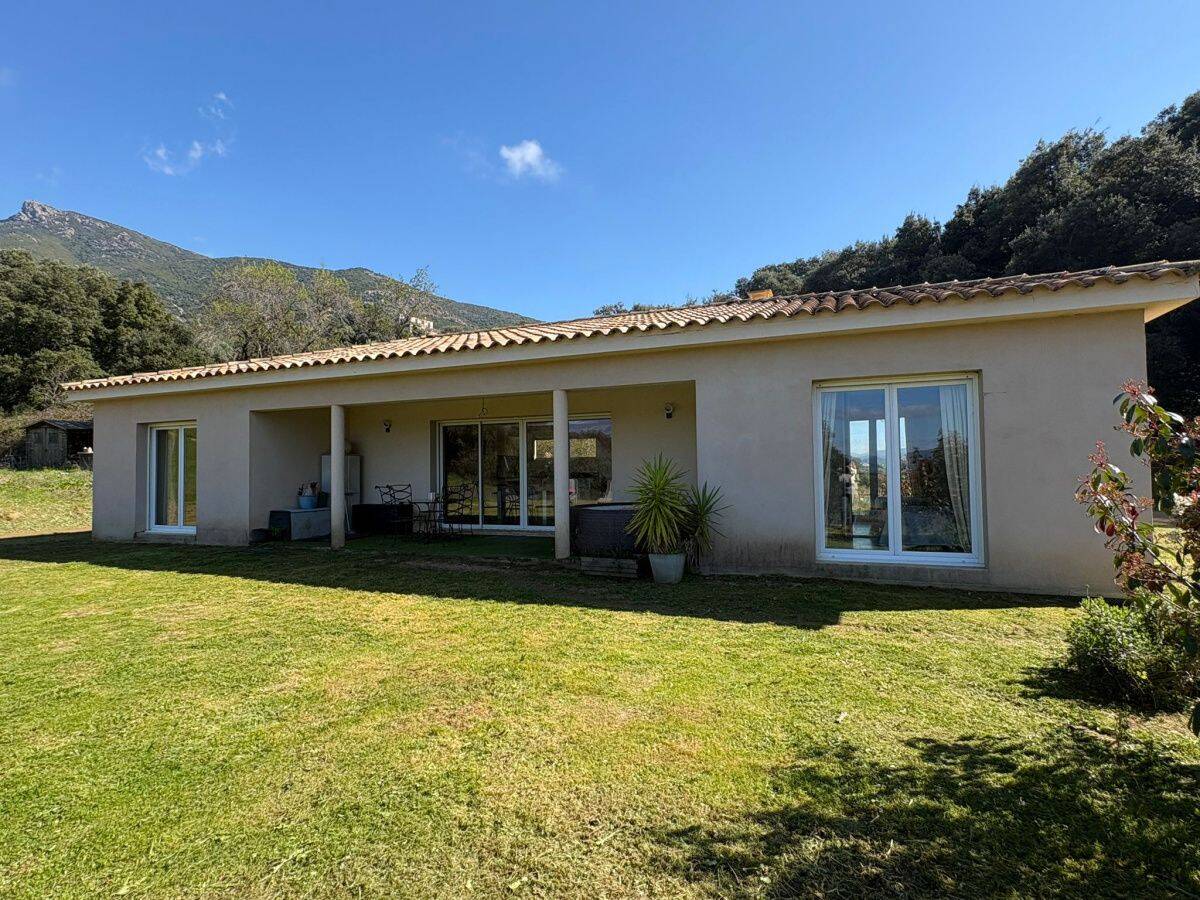 Maison 4 pièces 130 m² · à Bastelicaccia · 130 m² · 610 000 €