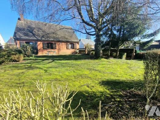 Maison de plain-pied à vendre 163 500 € 4 pièces 2 chambres 85 m² 1 292 m² de terrain La Capelle 02260