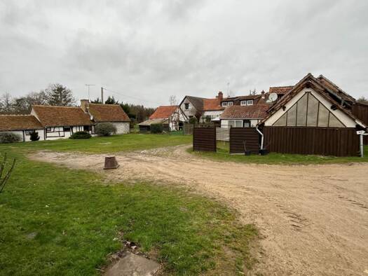 Maison à vendre 682 500 € 5 pièces 3 chambres 141 m² 160 000 m² de terrain Ligny-le-Ribault 45240